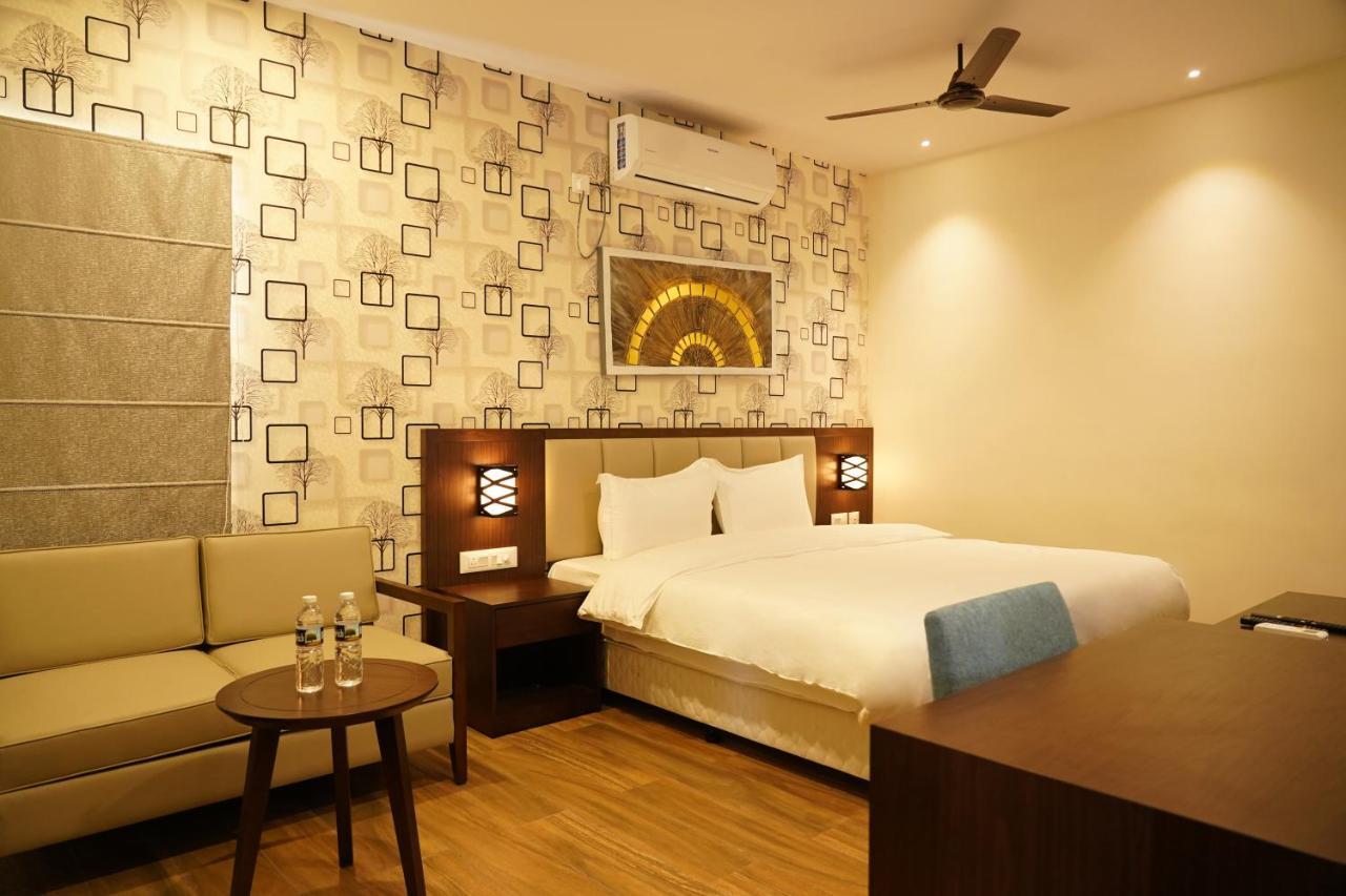 Hotel D Dev Vijayawāda Dış mekan fotoğraf